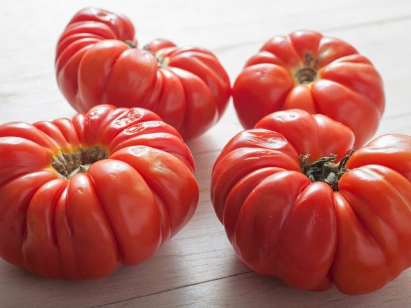 Los frutos tienen una forma original.