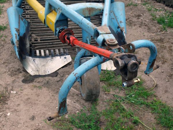 Vlastnými rukami vytvárame vyorávač zemiakov pre ručne vedený traktor