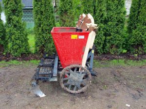 Sadzač zemiakov pre ručne vedený traktor Centaur
