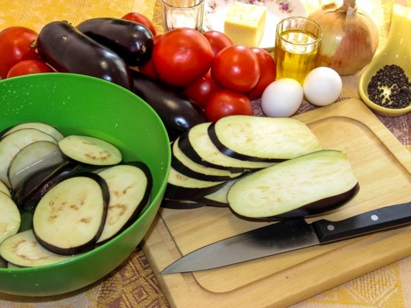 Slaná voda uľaví zelenine od horkosti.