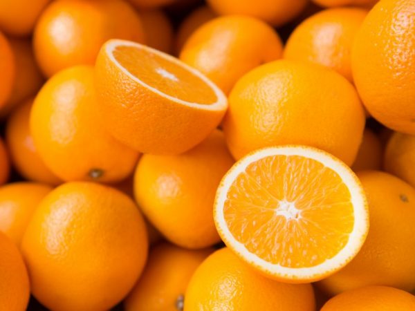 Pomaranče sa konzumujú ku každému jedlu